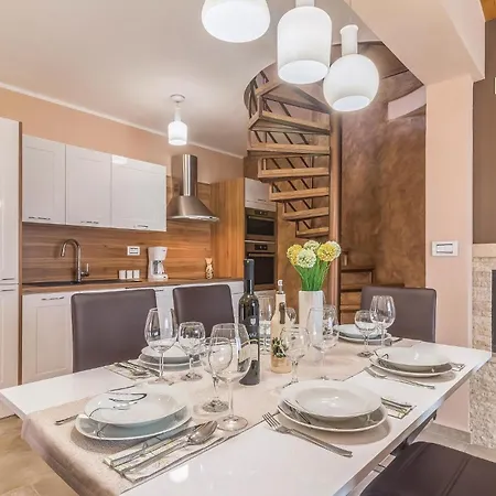 2 Bedroom Lovely In Feriehus