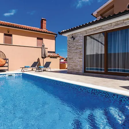 Feriehus 2 Bedroom Lovely In