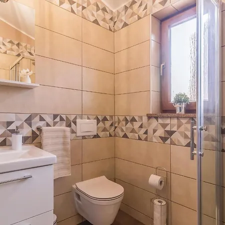 2 Bedroom Lovely In * Pula