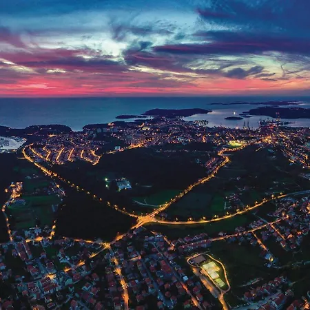 2 Bedroom Lovely In Pula