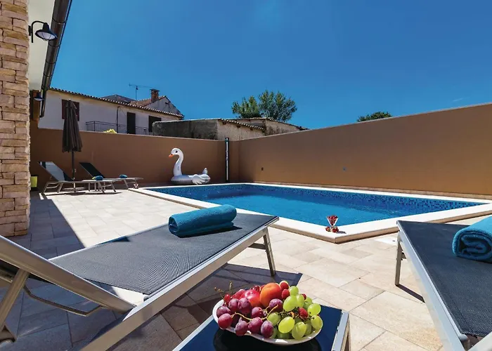 2 Bedroom Lovely In Pula