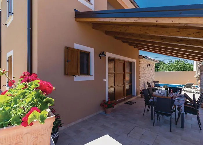 2 Bedroom Lovely In Vakantiehuis