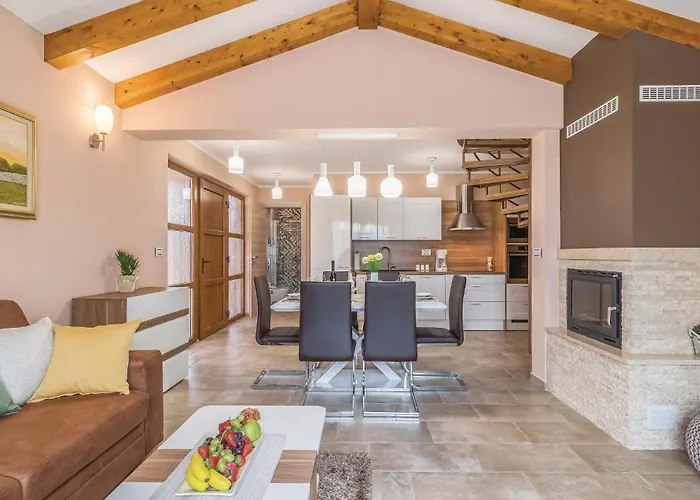 2 Bedroom Lovely In Pula